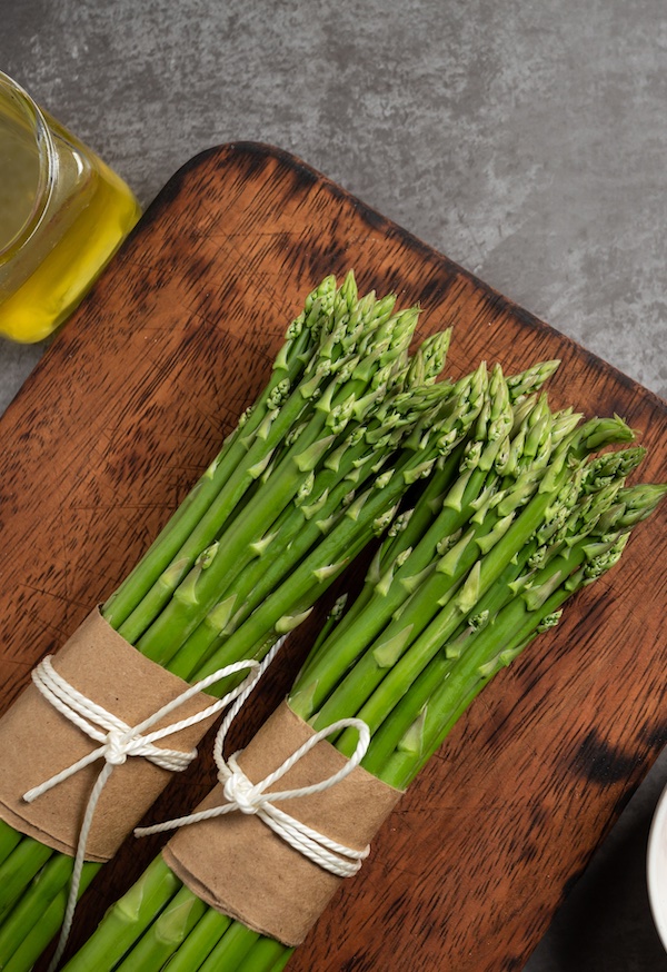 Green-Asparagus-Fairfax-Market-Marin-Grocery-Store