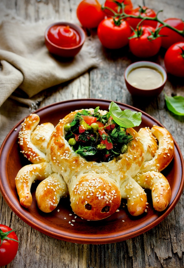 Spooky_Spider_Salad_Bowl_Recipe_Fairfax_Market_Marin_Grocery_Store_1